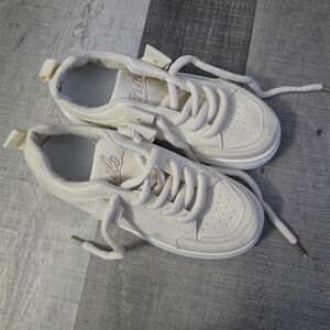 Womens Size 8 White Platform Sneakers With Chunky Laces